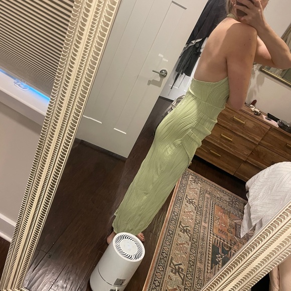 Toperth Green Elegant Pleated Asymmetrical Front Maxi Dress - Green, M - Picture 3 of 3